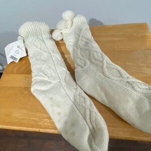 NWT "Lalin" Warm  White Winter Socks O/S